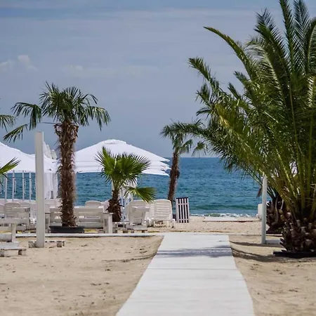 Emi Mamaia 公寓 那沃达利