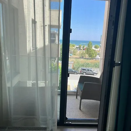 Emi Mamaia Apartament *