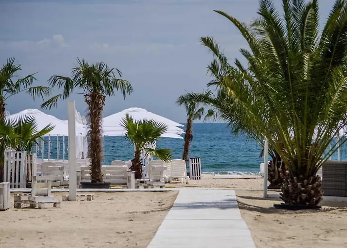 Emi Mamaia 公寓 那沃达利